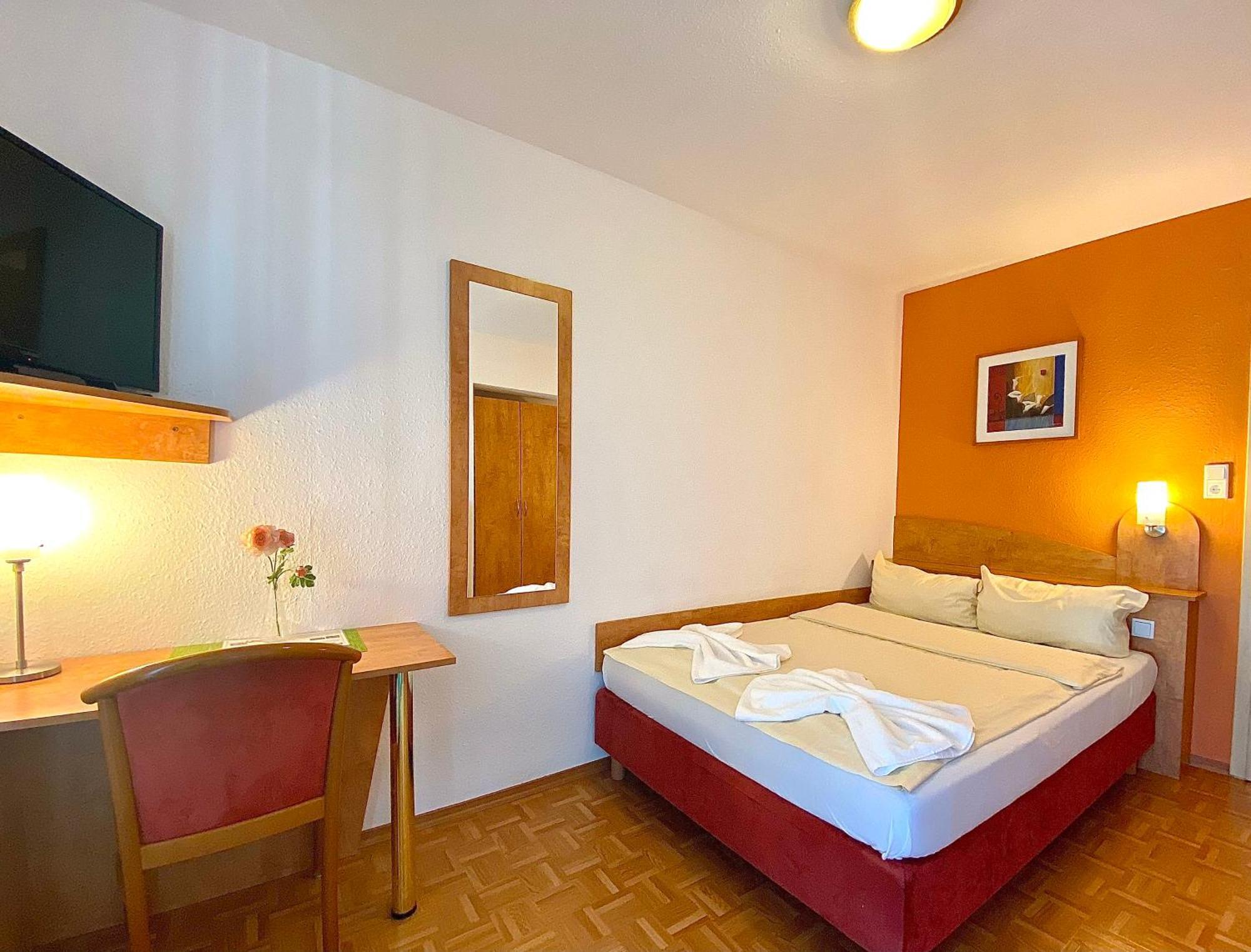 Hotel Gasthof Rose Günzburg Zewnętrze zdjęcie